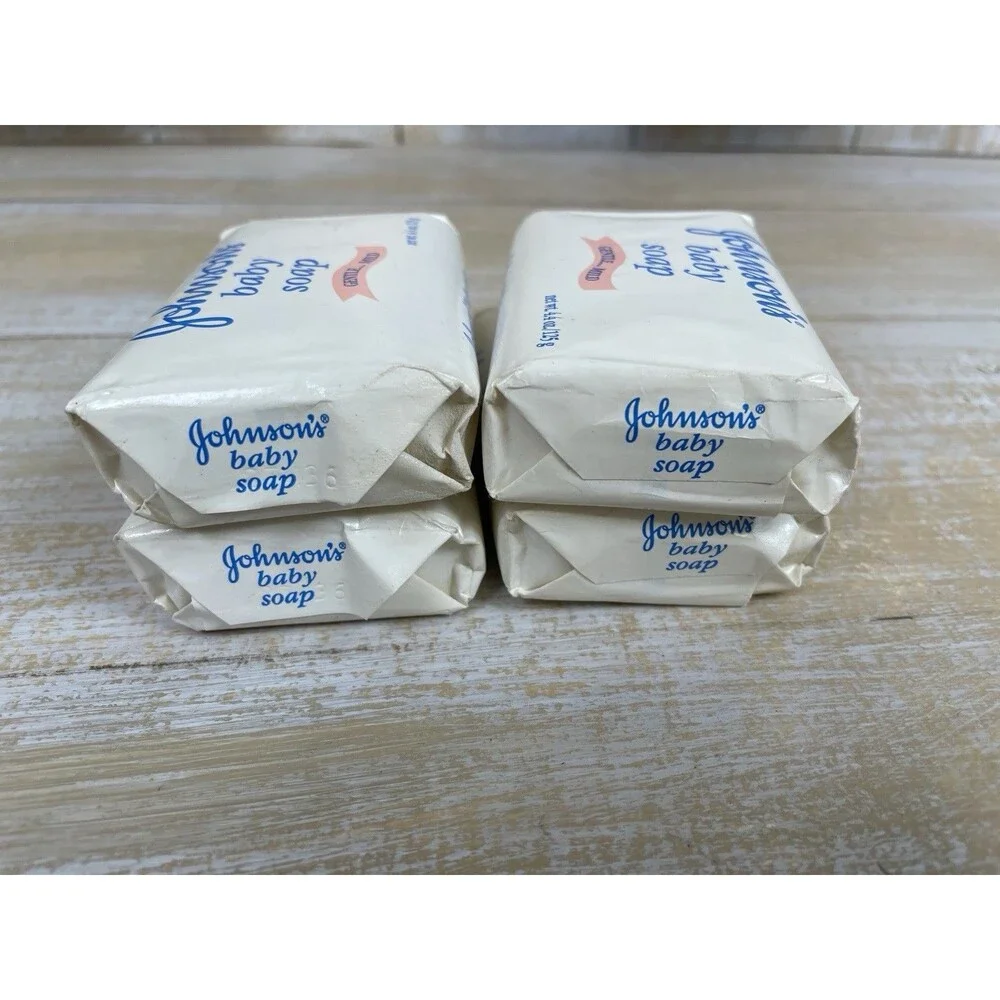 4 Vintage NOS Johnson’s Baby Soap Bars Gentle Mild 4.4 Oz 1999